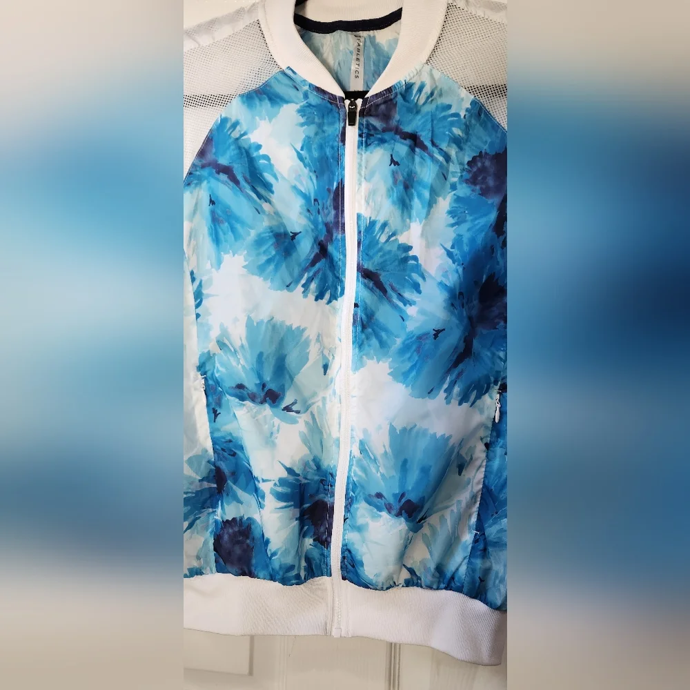 Fabletics white Atlanta jacket blue floral print mesh sleeves women's si…